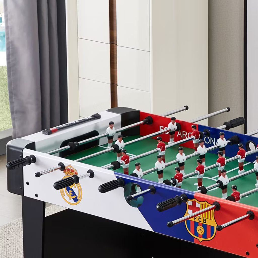 Detalle barras del futbolín Juegos Tacho
