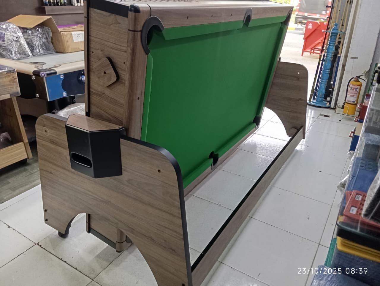 Acabados mesa multijuegos