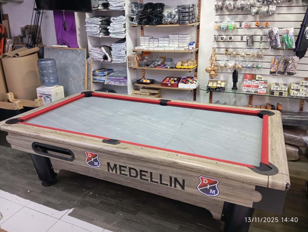 Mesa de billar England personalizable